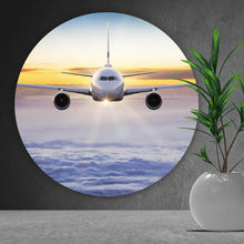Lade das Bild in den Galerie-Viewer, Aluminiumbild gebürstet Flugzeug fliegt über den Wolken Kreis