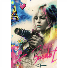 Lade das Bild in den Galerie-Viewer, Poster Französische Film Ikone im Graffiti Stil Hochformat