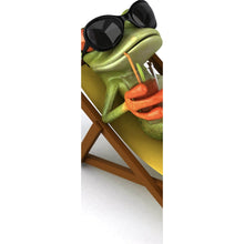 Lade das Bild in den Galerie-Viewer, Acrylglasbild Frosch entspannt auf Liegestuhl mit Getränk Panorama Hoch