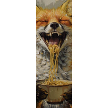Lade das Bild in den Galerie-Viewer, Aluminiumbild gebürstet Fuchs genießt lachend eine Schüssel mit Nudeln No.2 Panorama Hoch