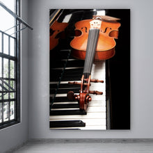 Lade das Bild in den Galerie-Viewer, Acrylglasbild Geige auf Klaviertasten Hochformat