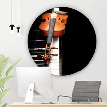 Lade das Bild in den Galerie-Viewer, Aluminiumbild gebürstet Geige auf Klaviertasten Kreis