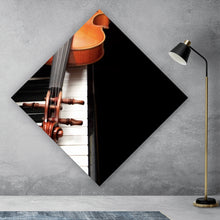 Lade das Bild in den Galerie-Viewer, Aluminiumbild Geige auf Klaviertasten Raute