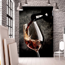 Lade das Bild in den Galerie-Viewer, Aluminiumbild Genussvoller Rotwein Hochformat