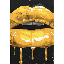 Lade das Bild in den Galerie-Viewer, Poster Glänzende Honig Lippen mit Bienen Hochformat