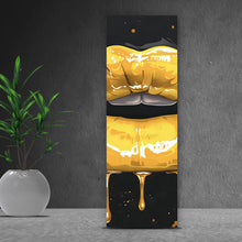 Lade das Bild in den Galerie-Viewer, Poster Glänzende Honig Lippen mit Bienen Panorama Hoch