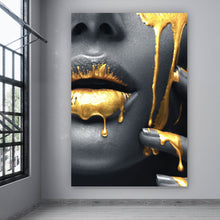 Lade das Bild in den Galerie-Viewer, Poster Goldene Lippen Hochformat
