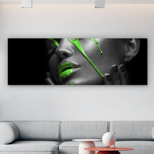 Lade das Bild in den Galerie-Viewer, Aluminiumbild gebürstet Green Lips Panorama