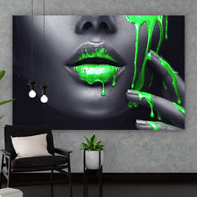 Lade das Bild in den Galerie-Viewer, Leinwandbild Grüne Lippen Querformat