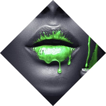 Lade das Bild in den Galerie-Viewer, Leinwandbild Grüne Lippen Raute
