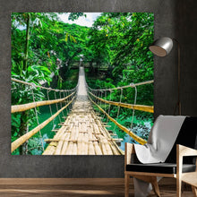 Lade das Bild in den Galerie-Viewer, Leinwandbild Hängebrücke im Dschungel Quadrat