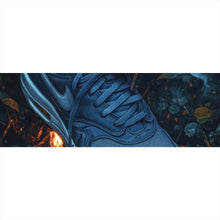 Lade das Bild in den Galerie-Viewer, Acrylglasbild Hand bindet Sneaker über leuchtendem Boden Panorama