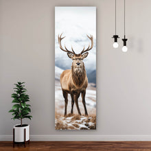 Lade das Bild in den Galerie-Viewer, Poster Hirsch vor schneebedeckten Berglandschaft Panorama Hoch