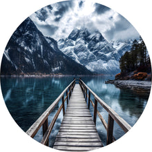Lade das Bild in den Galerie-Viewer, Aluminiumbild Imposante Berglandschaft am See Kreis