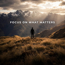 Lade das Bild in den Galerie-Viewer, Spannrahmenbild Inspirierende Berglandschaft Quadrat