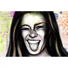 Lade das Bild in den Galerie-Viewer, Acrylglasbild Junge Frau zeigt rebellische Geste Querformat