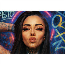 Lade das Bild in den Galerie-Viewer, Aluminiumbild gebürstet Katjahlix mit Tattoos und Neon posiert selbstbewusst Querformat