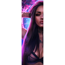 Lade das Bild in den Galerie-Viewer, Acrylglasbild Katjahlix Neonbeleuchtete Frau mit langen Haaren und Tattoos Panorama Hoch
