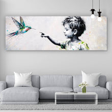 Lade das Bild in den Galerie-Viewer, Aluminiumbild gebürstet Kind berührt Vögel Panorama