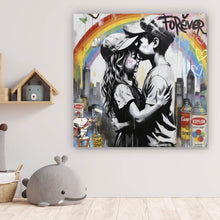 Lade das Bild in den Galerie-Viewer, Leinwandbild Kinder umarmen sich vor buntem Regenbogen Quadrat