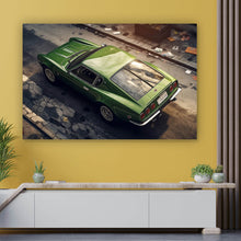 Lade das Bild in den Galerie-Viewer, Aluminiumbild Klassischer grüner Sportwagen auf Straße Querformat
