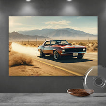 Lade das Bild in den Galerie-Viewer, Spannrahmenbild Klassischer Muscle Car in der Wüste Querformat