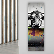 Lade das Bild in den Galerie-Viewer, Aluminiumbild Kuh in bunter Badewanne Panorama Hoch