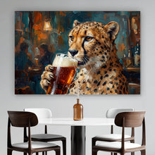 Lade das Bild in den Galerie-Viewer, Aluminiumbild gebürstet Leopard genießt Bier in rustikalem Ambiente Querformat