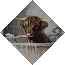 Lade das Bild in den Galerie-Viewer, Acrylglasbild Lesendes Hochland Rind in der Badewanne Raute
