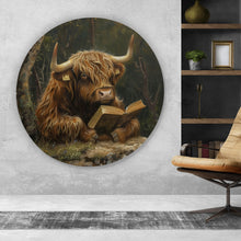 Lade das Bild in den Galerie-Viewer, Aluminiumbild gebürstet Lesendes Hochlandrind im Wald Kreis