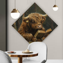 Lade das Bild in den Galerie-Viewer, Poster Lesendes Hochlandrind im Wald Raute