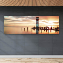 Lade das Bild in den Galerie-Viewer, Acrylglasbild Leuchtturm am Meer in der Abenddämmerung Panorama