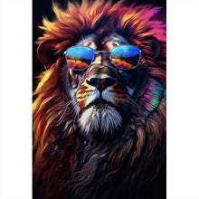 Lade das Bild in den Galerie-Viewer, Poster Löwe mit Sonnenbrille und bunte Mähne Hochformat