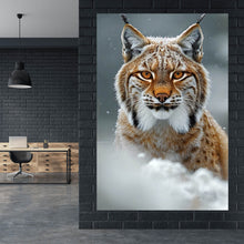Lade das Bild in den Galerie-Viewer, Leinwandbild Luchs im verschneiten Winterwald Hochformat