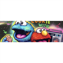 Lade das Bild in den Galerie-Viewer, Aluminiumbild gebürstet Lustige Monster vor galaktischem Hintergrund Street Art Panorama