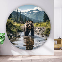 Lade das Bild in den Galerie-Viewer, Aluminiumbild gebürstet Mächtiger Bär in natürlicher Umgebung Kreis