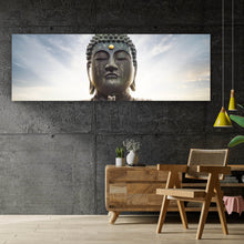 Lade das Bild in den Galerie-Viewer, Leinwandbild Majestätische Buddha-Statue vor strahlendem Himmel Panorama
