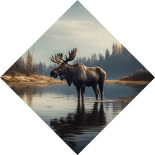 Lade das Bild in den Galerie-Viewer, Leinwandbild Majestätischer Elch im See Raute