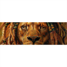 Lade das Bild in den Galerie-Viewer, Poster Majestätischer Löwe mit beeindruckender Mähne Panorama