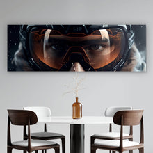 Lade das Bild in den Galerie-Viewer, Aluminiumbild gebürstet Mann mit Skibrille in Nahaufnahme Panorama