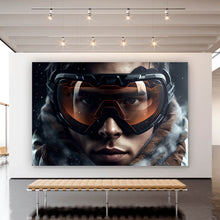 Lade das Bild in den Galerie-Viewer, Aluminiumbild Mann mit Skibrille in Nahaufnahme Querformat