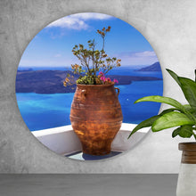 Lade das Bild in den Galerie-Viewer, Aluminiumbild Mediterrane Terrasse mit atemberaubendem Meerblick Kreis