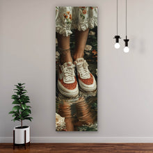 Lade das Bild in den Galerie-Viewer, Aluminiumbild Mit Blumenkleid und Sneaker im Rosengarten Panorama Hoch