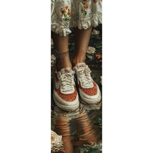 Lade das Bild in den Galerie-Viewer, Leinwandbild Mit Blumenkleid und Sneaker im Rosengarten Panorama Hoch