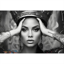 Lade das Bild in den Galerie-Viewer, Aluminiumbild Moderne Frau mit Krone und Schmuck Querformat
