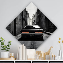 Lade das Bild in den Galerie-Viewer, Aluminiumbild Muscle Car in düsterer Gasse Raute