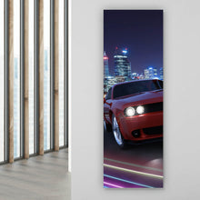 Lade das Bild in den Galerie-Viewer, Acrylglasbild Muscle Car in der Stadt bei Nacht Panorama Hoch