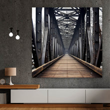 Lade das Bild in den Galerie-Viewer, Spannrahmenbild Mystische Stahlbrücke in die Ferne Quadrat