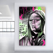 Lade das Bild in den Galerie-Viewer, Poster Nachdenkliche Frau mit Zigarette Hochformat