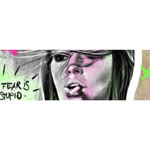 Lade das Bild in den Galerie-Viewer, Aluminiumbild Nachdenkliche Frau mit Zigarette Panorama